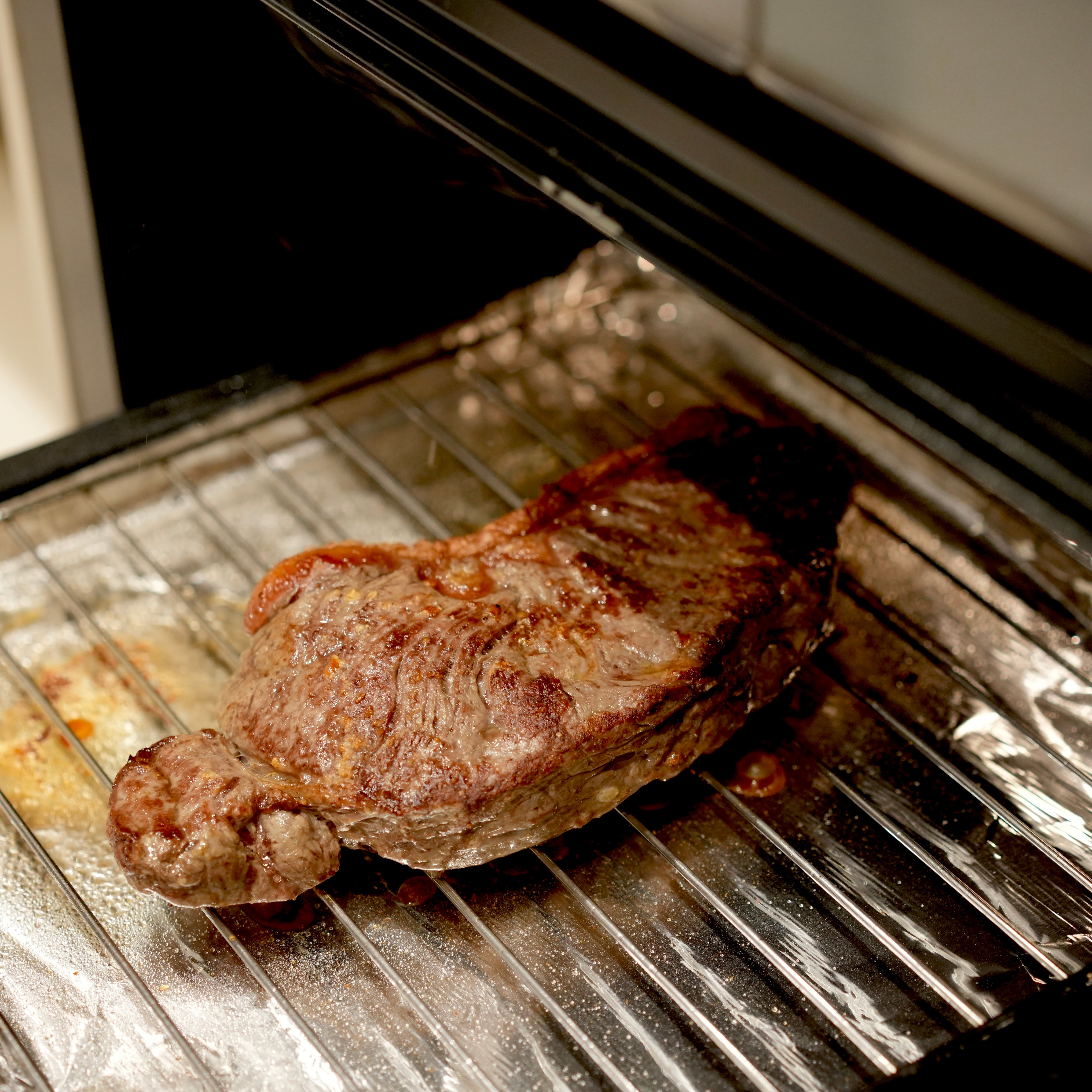 【世界一のステーキに認定】スペイン産 長期熟成 ルビアガジェガ牛 ( ルビアガレガ ) サーロイン