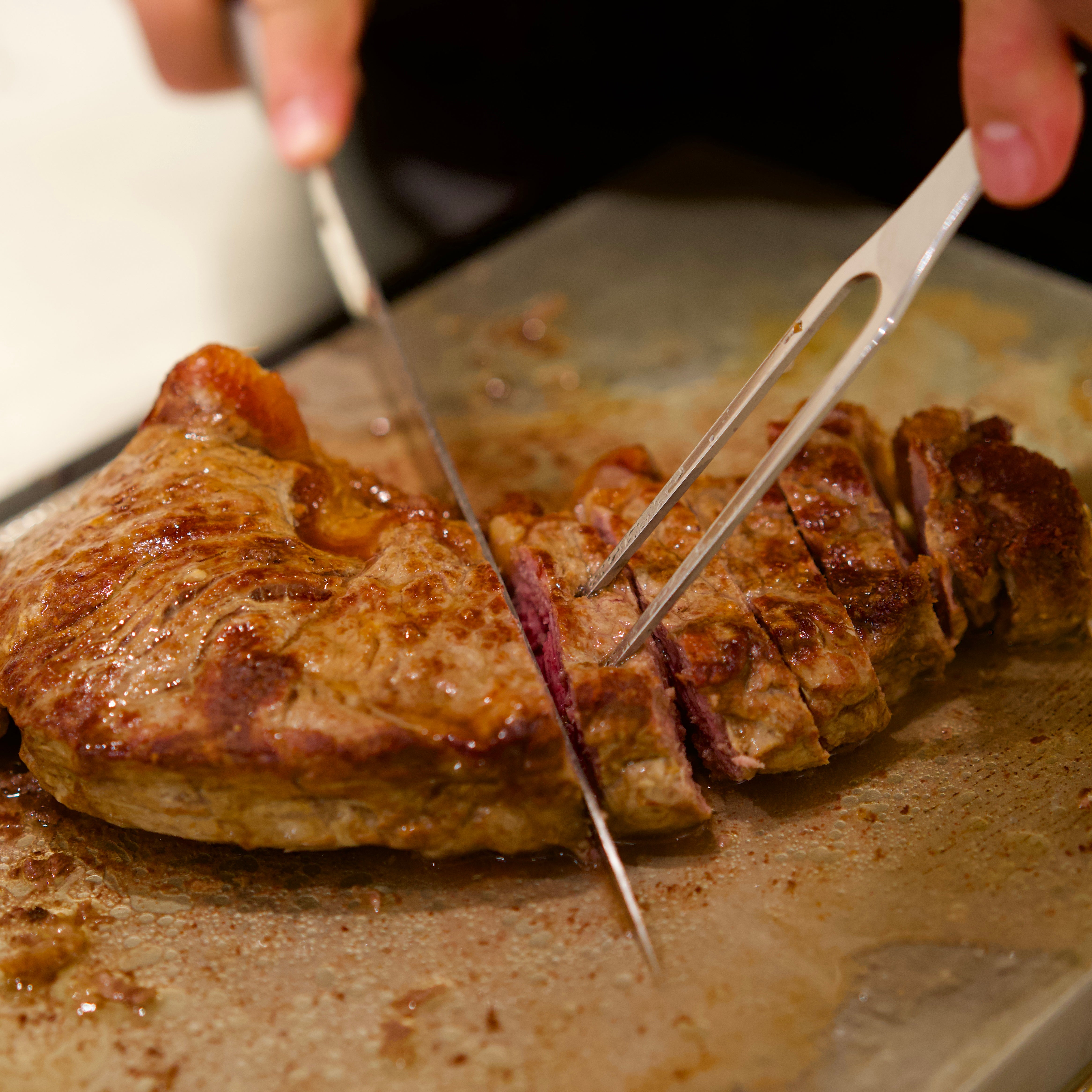 【世界一のステーキに認定】スペイン産 長期熟成 ルビアガジェガ牛 ( ルビアガレガ ) サーロイン