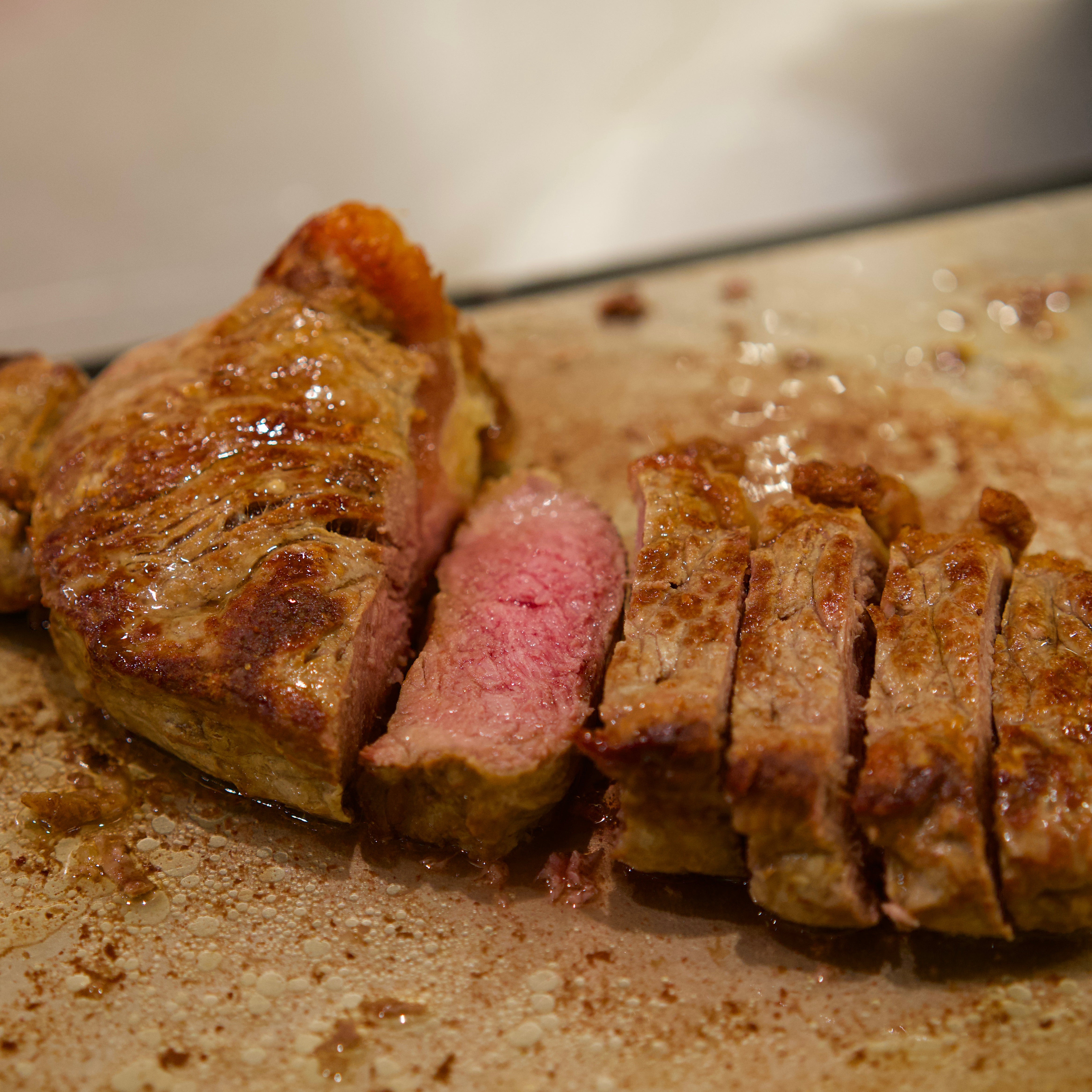 【世界一のステーキに認定】スペイン産 長期熟成 ルビアガジェガ牛 ( ルビアガレガ ) サーロイン