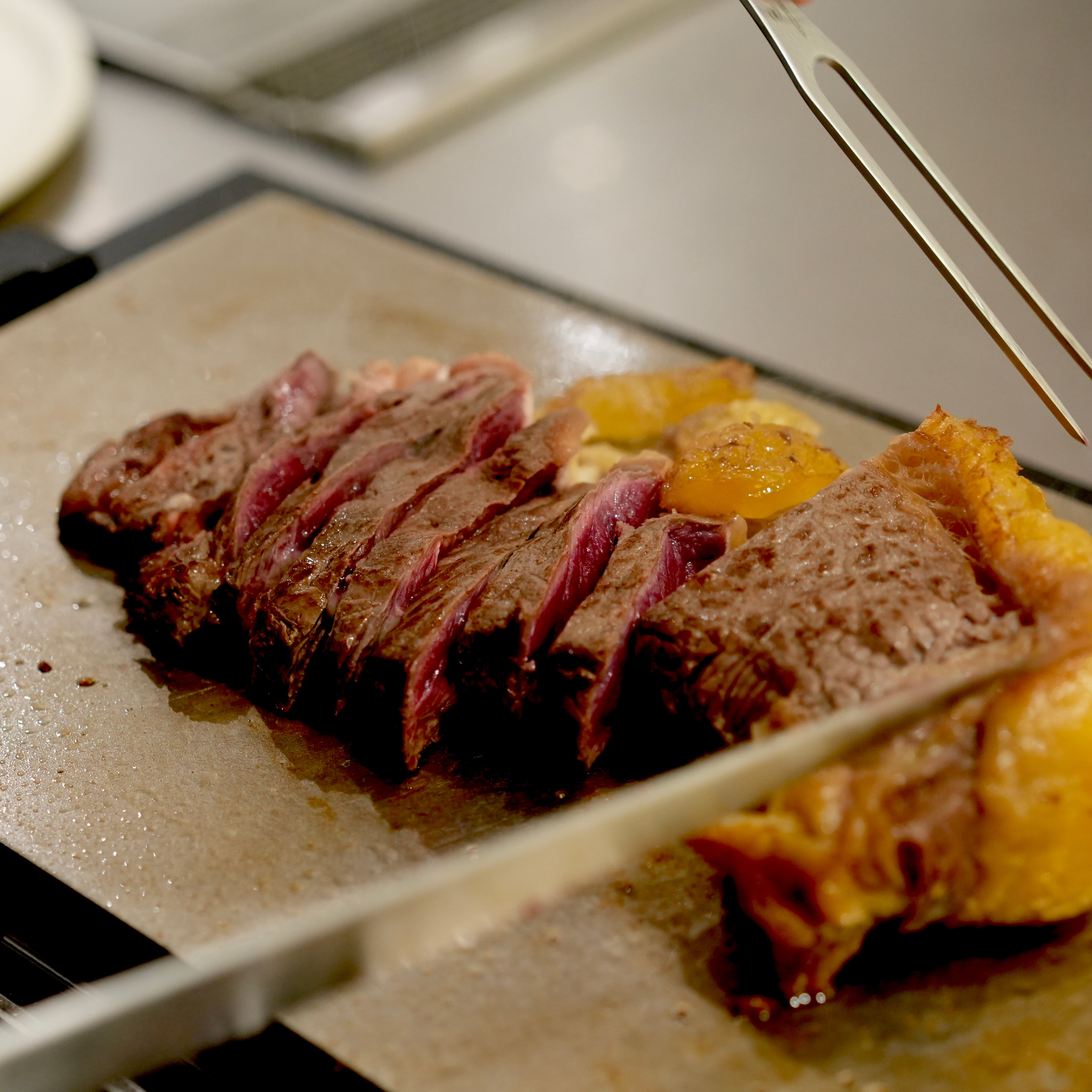 【世界一のステーキに認定】スペイン産 長期熟成 ルビアガジェガ牛 ( ルビアガレガ ) 骨付きストリップロイン