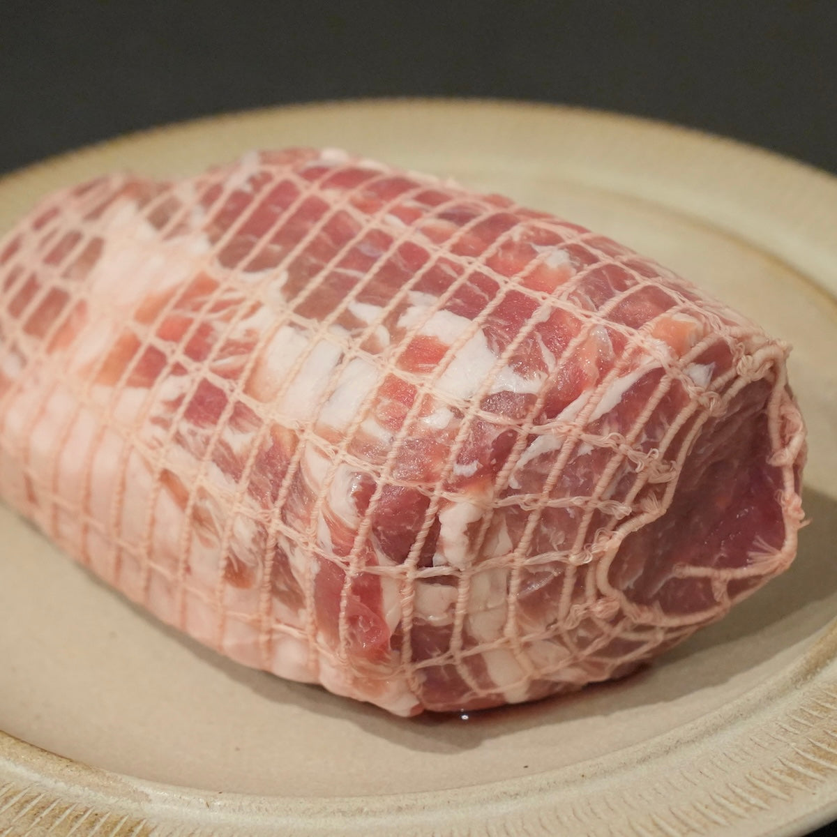 国産 豚カタロース ネット巻き 500㌘