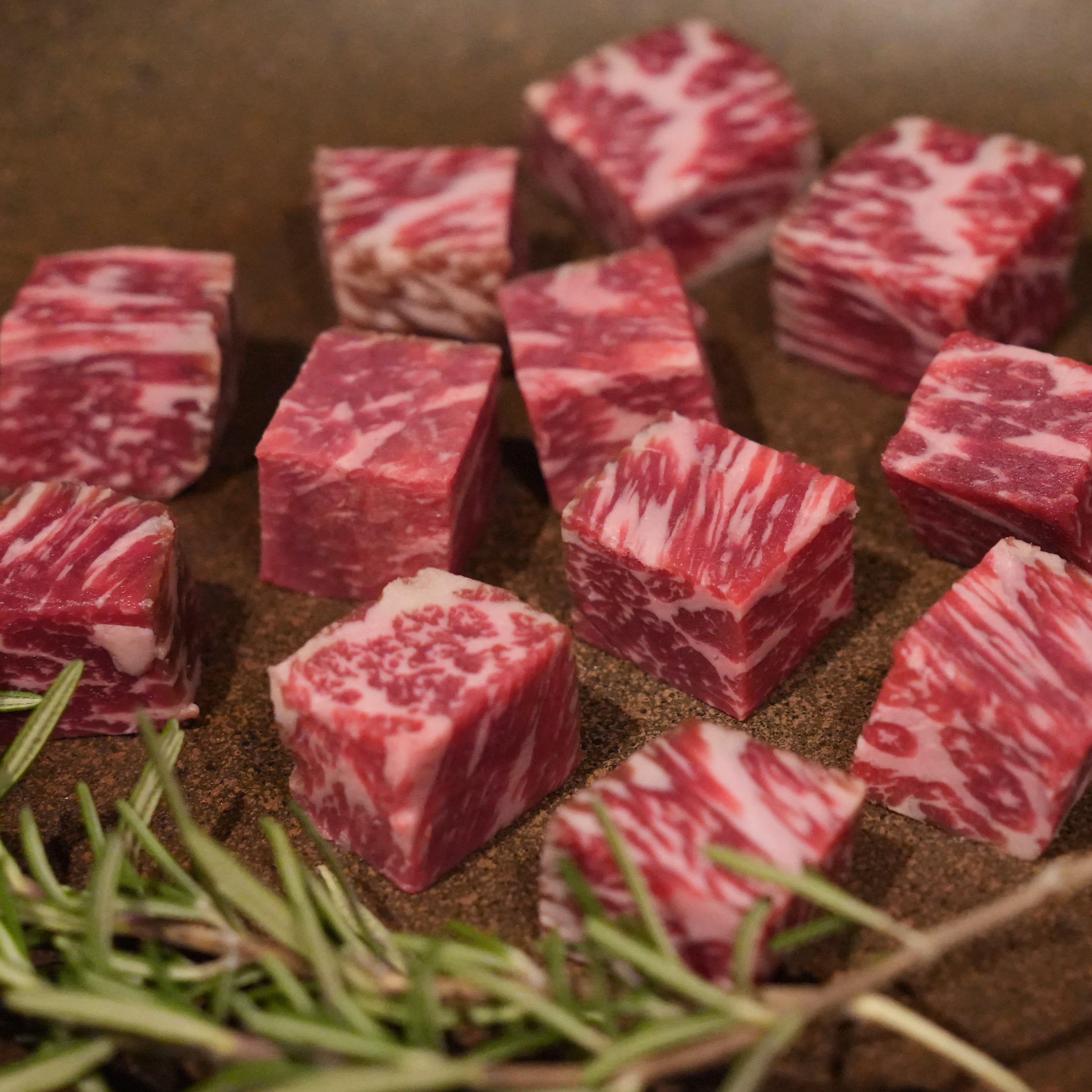 国産 黒毛和牛 サイコロステーキ 500㌘